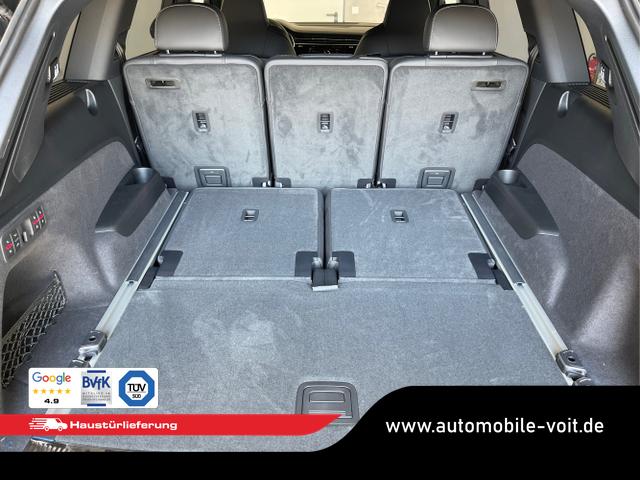 Audi / SQ7 / Schwarz / / / Nachtsicht+Fahrwerkspaket