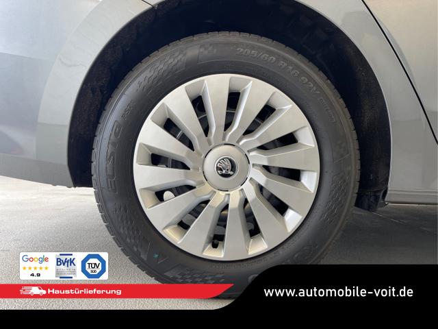 Skoda / Octavia Combi / Grau / / / DSG AHK+Sitzheizung+App Connect