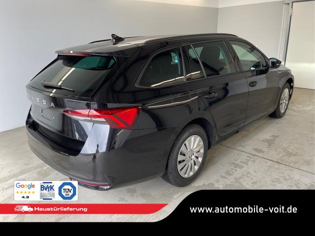 Skoda / Octavia Combi / Schwarz / / / DSG AHK+Sitzheizung+App Connect
