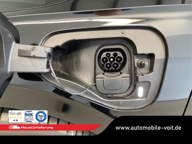 Volkswagen / Golf / Schwarz / / / eHybrid IQ.Light+Navi+Travel Assist