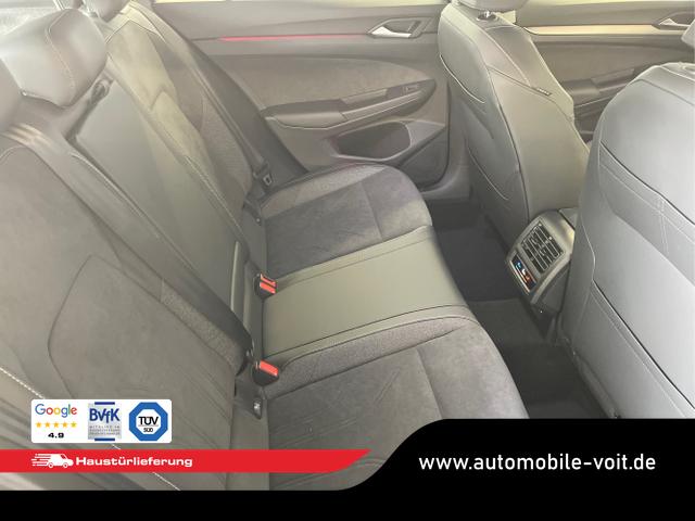 Volkswagen / Golf / Schwarz / / / eHybrid IQ.Light+Navi+Travel Assist