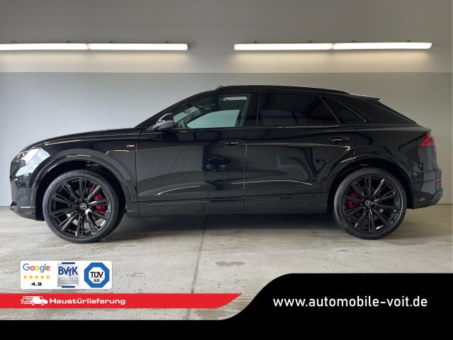 Audi / Q8 / Schwarz / / / S line STHZ+Pano+AHK+HUD