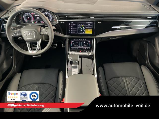 Audi / Q8 / Schwarz / / / S line STHZ+Pano+AHK+HUD