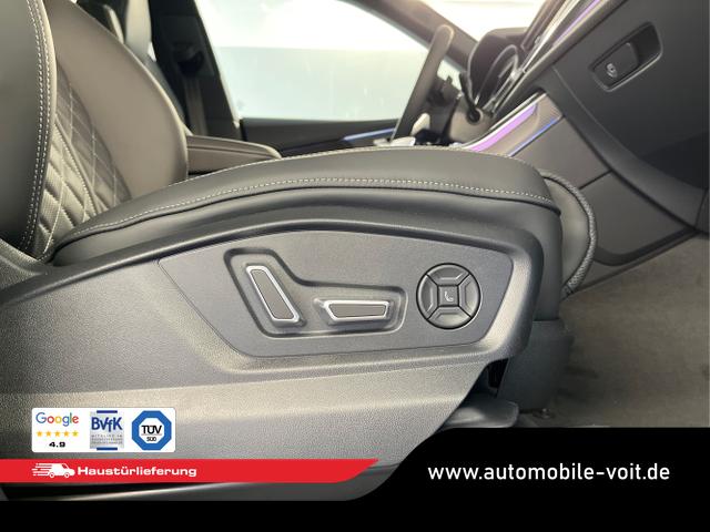 Audi / Q8 / Schwarz / / / S line STHZ+Pano+AHK+HUD