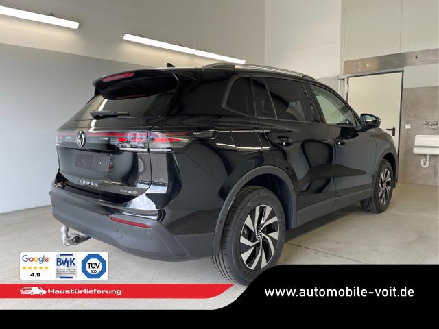 Volkswagen / Tiguan / Schwarz / / / 204PS DSG eHybrid IQ.Light+Navi