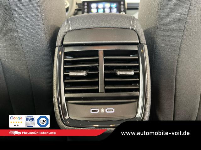 Skoda / KAMIQ / Weiß / / / 115PS AHK+Kessy