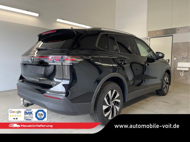 Volkswagen / Tiguan / Schwarz / / / 150PS DSG 360°Kamera+IQ.Light