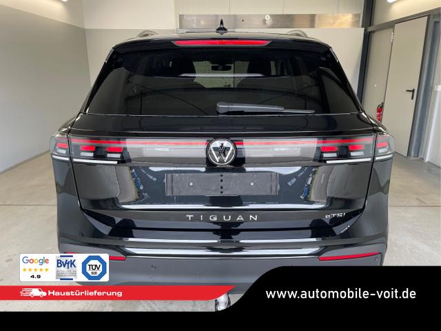 Volkswagen / Tiguan / Schwarz / / / 150PS DSG 360°Kamera+IQ.Light