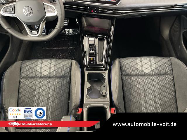 Volkswagen / Golf / Grau / / / 150PS DSG+Black Style