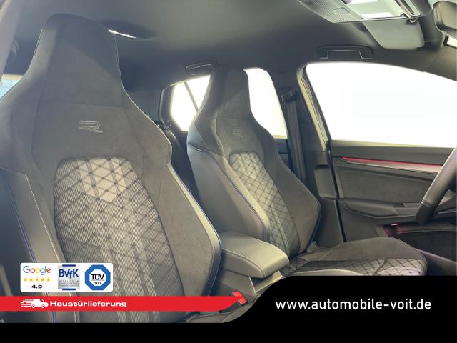 Volkswagen / Golf / Grau / / / 150PS DSG+Black Style