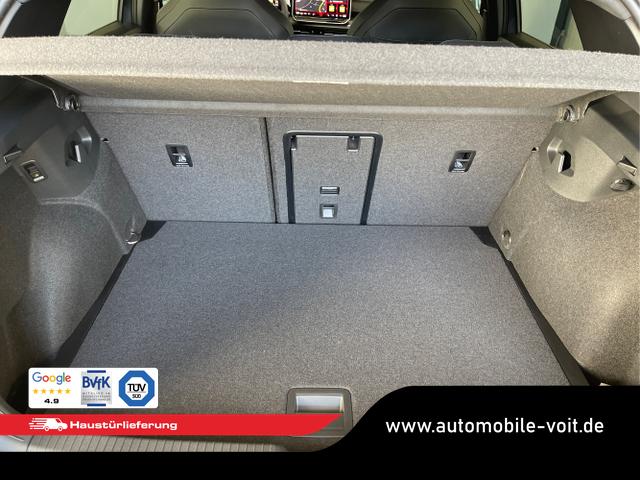 Volkswagen / Golf / Grau / / / 150PS DSG+Black Style