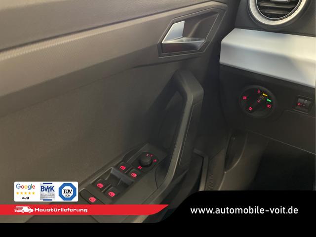 Seat / Arona / Blau / / / 115PS AHK+Sitzheiz+Climatronic
