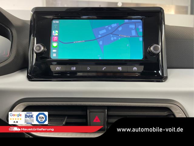 Seat / Arona / Blau / / / 115PS AHK+Sitzheiz+Climatronic