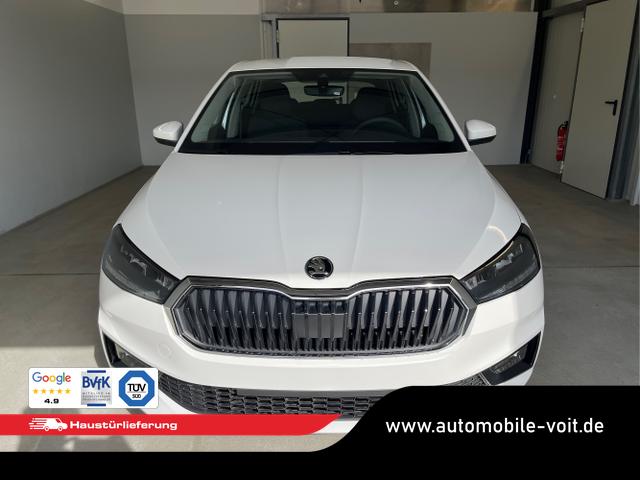 Skoda / Fabia / Weiß / / / 115PS Sitzheizung + App Connect