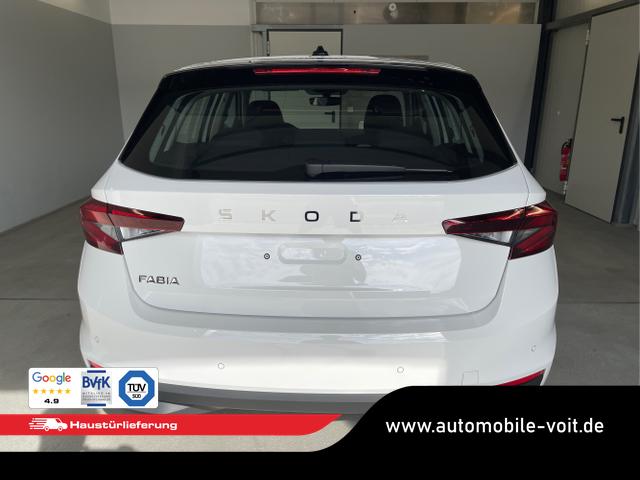 Skoda / Fabia / Weiß / / / 115PS Sitzheizung + App Connect