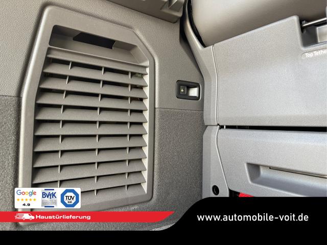Volkswagen / T7 Multivan / Schwarz / / / 245PS DSG 4Motion Leder+AHK+7 Sitze