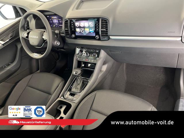 Skoda / Karoq / Schwarz / / / 150PS DSG AHK+Kessy