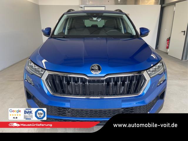 Skoda / Karoq / Blau / / / 150PS DSG AHK+Kessy
