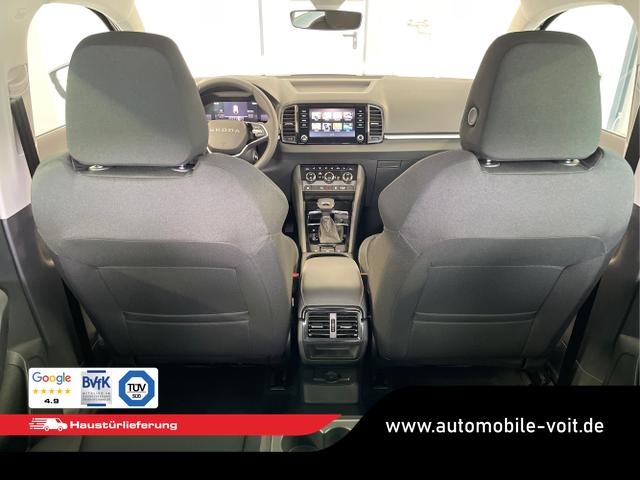 Skoda / Karoq / Blau / / / 150PS DSG AHK+Kessy