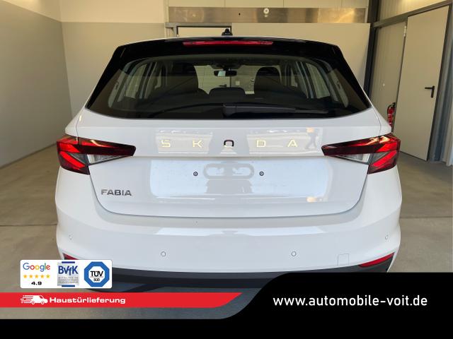 Skoda / Fabia / Wei&szlig; / / / 115PS App Connect