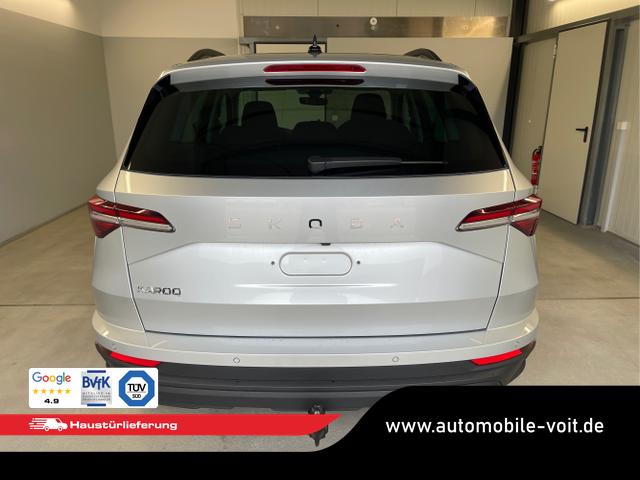 Skoda / Karoq / Silber / / / 150PS DSG Navi+ACC+AHK+Kessy+Kamera+Sitzheiz