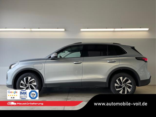 Volkswagen / Tiguan / Silber / / / eHybrid DSG 360&deg;+Navi+Kessy+AHK