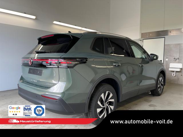Volkswagen / Tiguan / Grün / / / eHybrid DSG 360°+Navi+Kessy+AHK