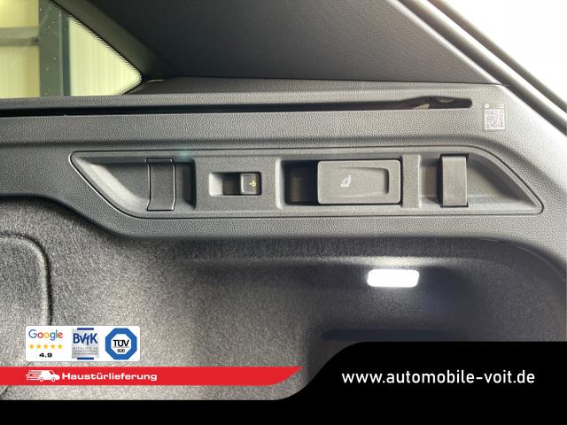 Volkswagen / Passat Variant / Silber / / / 265PS AHK+Pano+Harman Kardon