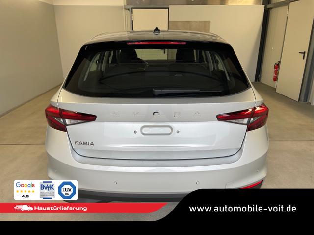 Skoda / Fabia / Silber / / / 95PS Sitzheizung+App-Connect