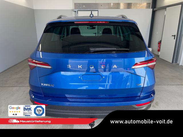Skoda / Karoq / Blau / / / 150PS TDI DSG 4x4 AHK+Navi+ACC+Kamera+Sitzheiz+eHeck+GV5