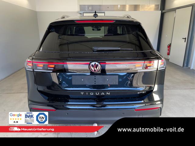 Volkswagen / Tiguan / Schwarz / / / 150PS eTSI DSG AHK+360°+IQ.Light+IQ.Drive+Navi