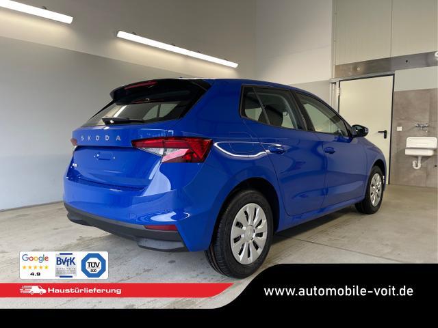 Skoda / Fabia / Blau / / / 95PS Sitzheizung+4 Jahre Garantie