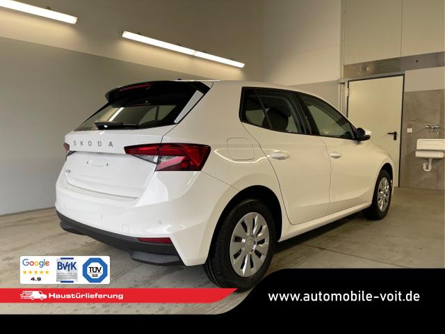 Skoda / Fabia / Weiß / / / 95PS Sitzheizung+4 Jahre Garantie