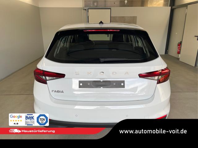 Skoda / Fabia / Weiß / / / 95PS Sitzheizung+App-Connect
