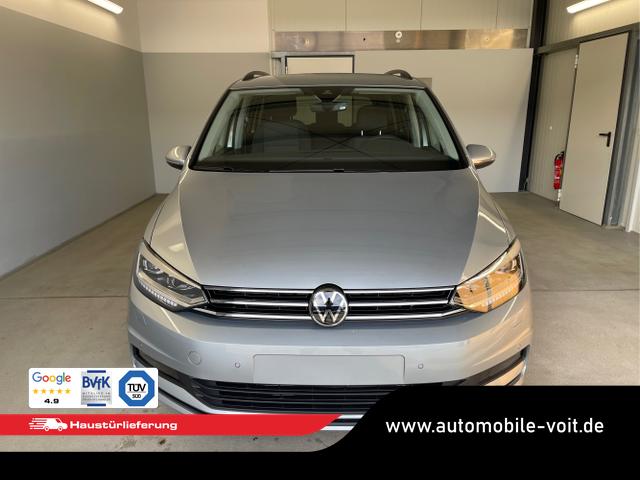 Volkswagen / Touran / Silber / / / 1.5 TSI DSG 7Sitz+AHK+IQ.Light+Kamera+Navi+eHeck+Keyless+Sitzheiz