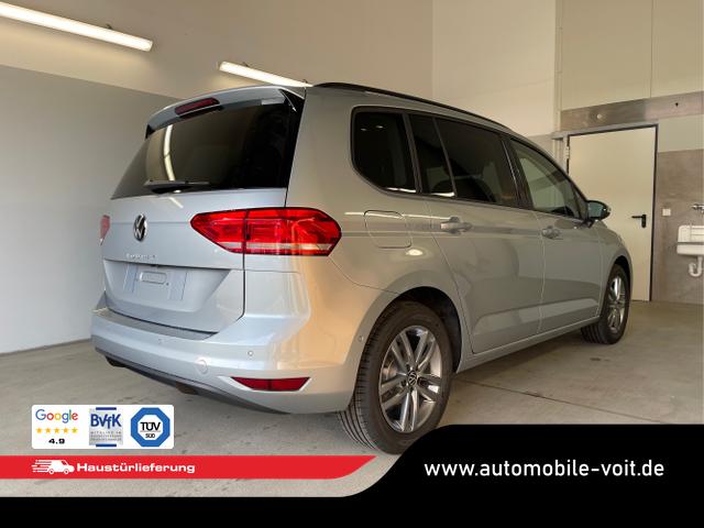 Volkswagen / Touran / Silber / / / 1.5 TSI DSG 7Sitz+AHK+IQ.Light+Kamera+Navi+eHeck+Keyless+Sitzheiz