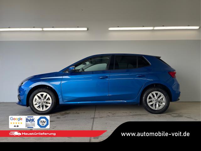 Skoda / Fabia / Blau / / / 115PS DSG Alu+AHK+Kessy+Kamera+GV5+Sitzheiz