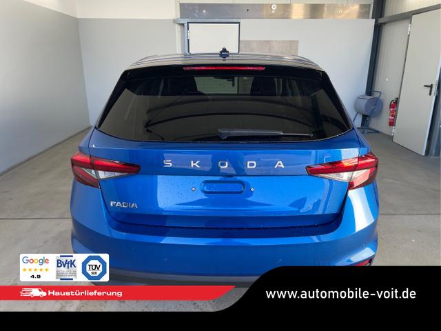 Skoda / Fabia / Blau / / / 115PS DSG Alu+AHK+Kessy+Kamera+GV5+Sitzheiz