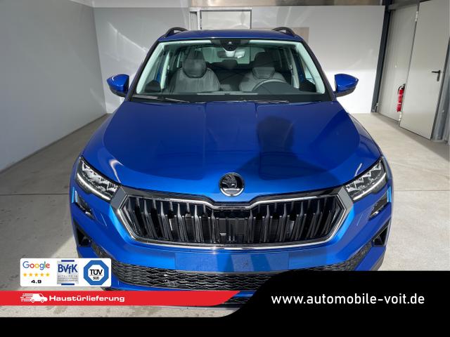 Skoda / Karoq / Blau / / / 150PS DSG AHK+Kamera+ACC+Kessy+Kamera+ParkPilot vo+hi+App