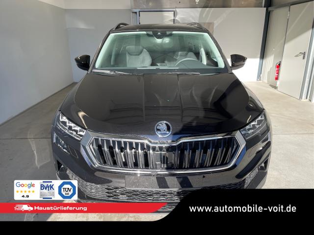 Skoda / Karoq / Schwarz / / / 150PS DSG AHK+Kamera+ACC+Kessy+Kamera+ParkPilot vo+hi+App