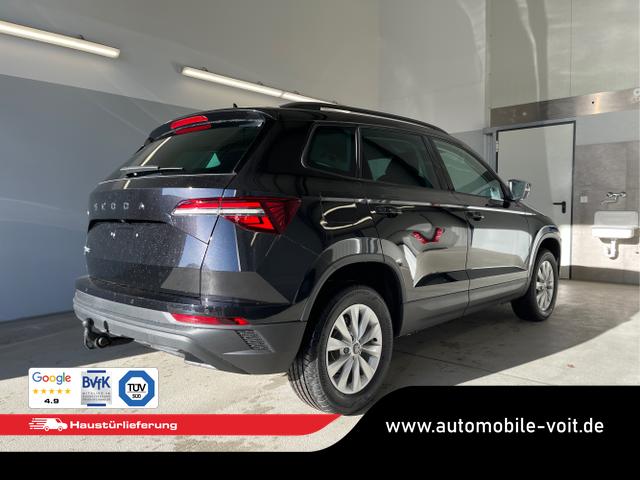 Skoda / Karoq / Schwarz / / / 150PS DSG AHK+Kamera+ACC+Kessy+Kamera+ParkPilot vo+hi+App