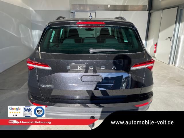 Skoda / Karoq / Schwarz / / / 150PS DSG AHK+Kamera+ACC+Kessy+Kamera+ParkPilot vo+hi+App