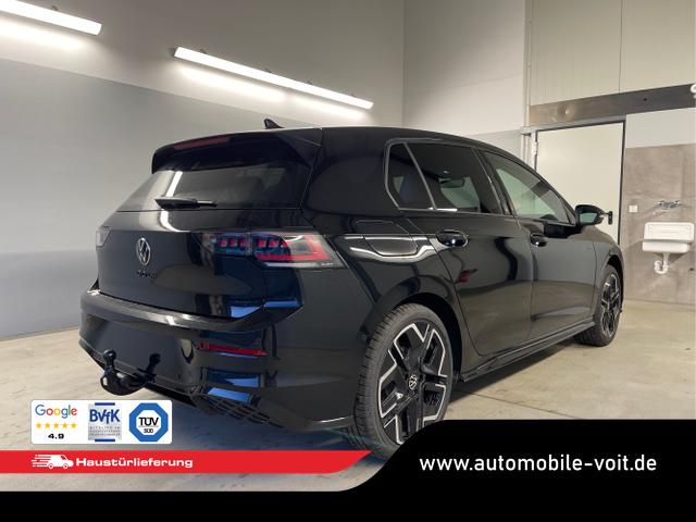 Volkswagen / Golf / Schwarz / / / 150PS DSG+Black Style