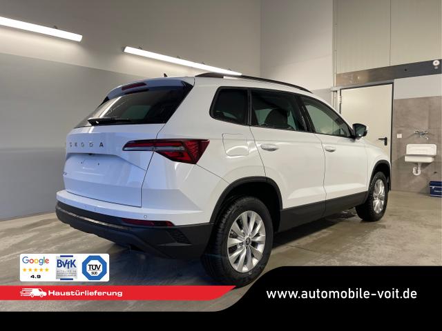 Skoda / Karoq / Wei&szlig; / / / 150PS DSG AHK+Kamera+ACC+Kessy+Kamera+ParkPilot vo+hi+App