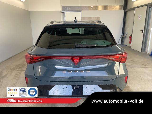 Cupra / Leon Sportstourer / Blau / / / 150PS TDI DSG AHK+Kamera+el. Heckklappe