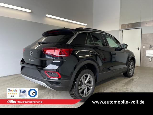 Volkswagen / T-Roc / Schwarz / / / 150PS DSG AHK+Kessy+Kamera+ACC+Sitzheiz+Navi+IQ.Drive