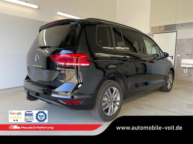 Volkswagen / Touran / Schwarz / / / 150PS 7Si+IQ.Light+TrailerAss+Cam+Navi+Kamera+Alarm+Kessy+App-Connect