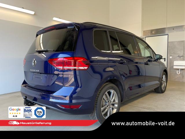 Volkswagen / Touran / Blau / / / 150PS 7Si+IQ.Light+TrailerAss+Cam+Navi+Kamera+Alarm+Kessy+App-Connect