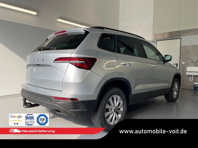 Skoda / Karoq / Silber / / / 150PS DSG AHK+Kamera+ACC+Kessy+Kamera+ParkPilot vo+hi+App