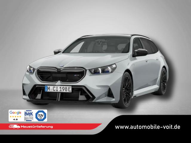 BMW M5 - Touring 4.4 8-Gang Steptronic xDrive
